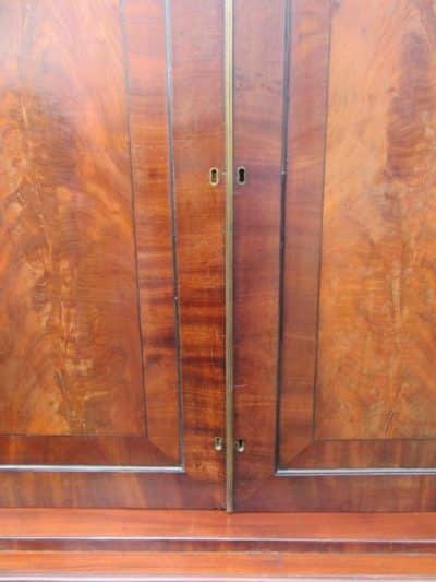 SOLD Georgian mahogany linen press (Irish) - Image 3