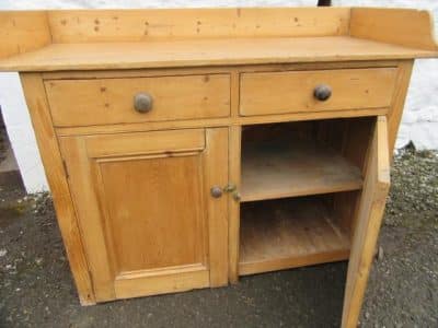 Victorian pine kitchen dresser 19th century Antique Furniture 5