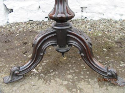 SOLD Victorian carved rosewood and tapestry fire screen - Image 3