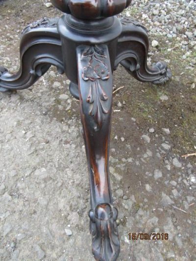 SOLD Victorian carved rosewood and tapestry fire screen - Image 5