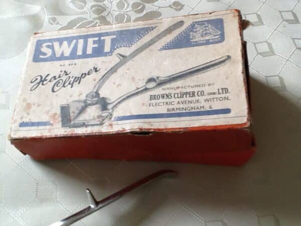 1930's HAND HAIR CLIPPERS