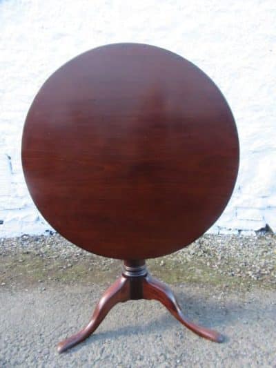 Georgian mahogany bird cage snap top table
