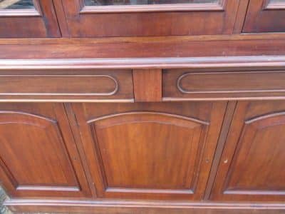 Victorian three door mahogany library bookcase - Image 4