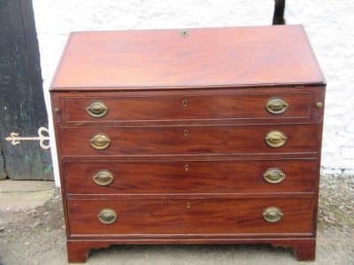 Georgian Gentleman’s Mahogany Fall Front Bureau. 18th Cent Antique Desks 3