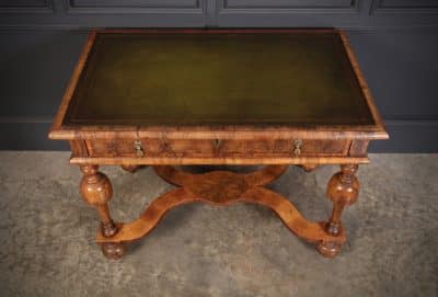 William & Mary Oyster Veneered Side Table centre table Antique Desks 9