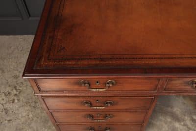 Rare Large George III Mahogany Partners Desk - Image 5