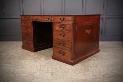 Rare Large George III Mahogany Partners Desk - Image 6