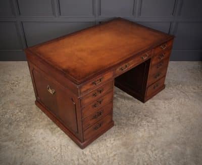 Rare Large George III Mahogany Partners Desk - Image 17