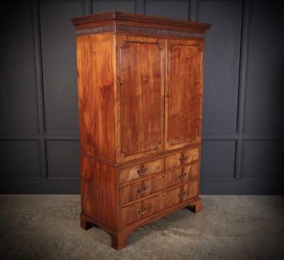 George III Mahogany Bachelors Wardrobe - Image 2