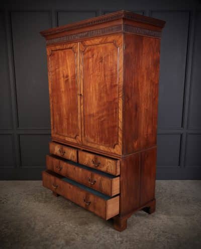 George III Mahogany Bachelors Wardrobe - Image 5