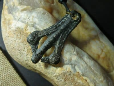 Ancient Viking Era Dragons foot Pendant (5116) Antique Collectibles 4