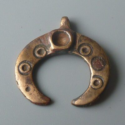 Ancient Antique Roman Bronze Lunar Pendant  (5132) Antique Jewellery 4