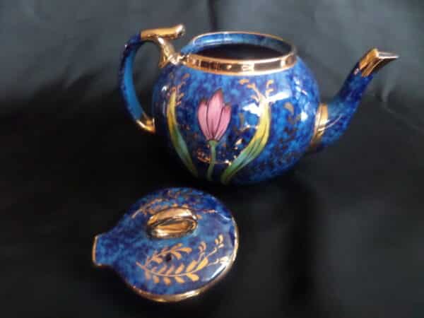 A 1930’S FLORAL DESIGN/GILDED TEA POT-possibly SADLER’S Antique Ceramics 4