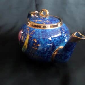A 1930’S FLORAL DESIGN/GILDED TEA POT-possibly SADLER’S Antique Ceramics