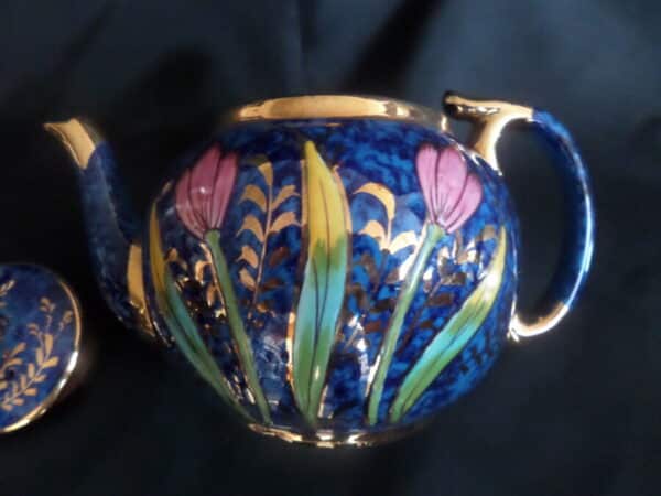 A 1930’S FLORAL DESIGN/GILDED TEA POT-possibly SADLER’S Antique Ceramics 7