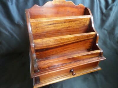 AN EDWARDIAN MAHOGANY DESK TIDY/ORGANISER/LETTER RACK  c1908
