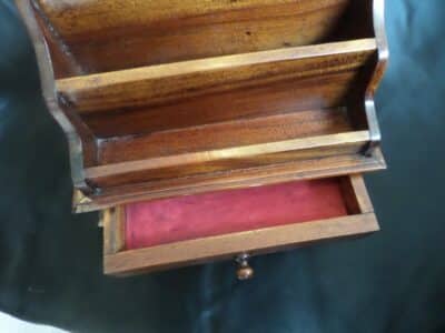 AN EDWARDIAN MAHOGANY DESK TIDY/ORGANISER/LETTER RACK  c1908 Antique Boxes 4