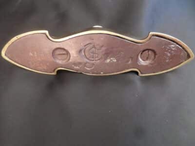 AN ORNATE BRASS DESK TIDY (PAPER WEIGHT) VICTORIAN. HEAVY-1870's - Image 2