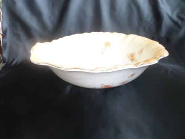 A VICTORIAN JUG & BASIN SET. BEAUTIFUL INDEED! - Image 4