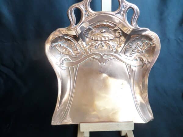 AN 'ART NOUVEAU' CRUMB TRAY & BRUSH. Early 1900's - Image 2