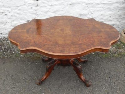 Victorian Burr walnut loo table 19th century Antique Tables 4