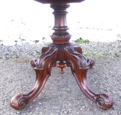 Large Victorian Burr walnut oval loo table Antique Antique Furniture 6