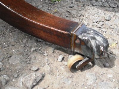 Edwardian mahogany stretcher sofa table - Image 4