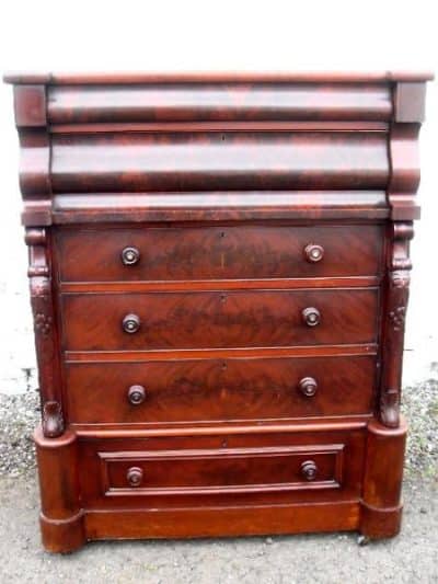 Victorian Scottish mahogany OG chest of drawers. 19th century Antique Chest Of Drawers 4