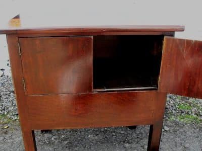 Georgian mahogany bed cabinet - Image 2