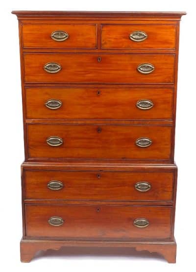 Cottaged sized Georgian mahogany chest on chest - Image 2