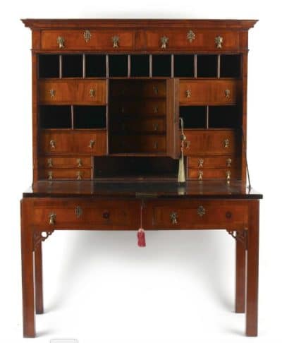 George II walnut secretaire/escritoire 18th century furniture Antique Desks 3