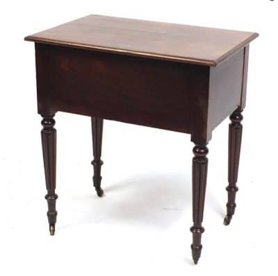 A William IV mahogany side table - Image 3