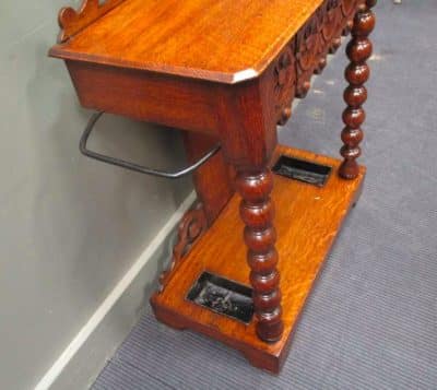 A Victorian carved oak hallstand - Image 2