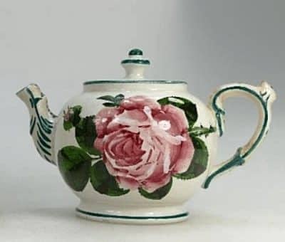 Scottish Wemyss teapot. Decorated with roses.