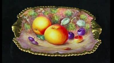 Sold A superb Worcester fruits dish Signed by Freeman