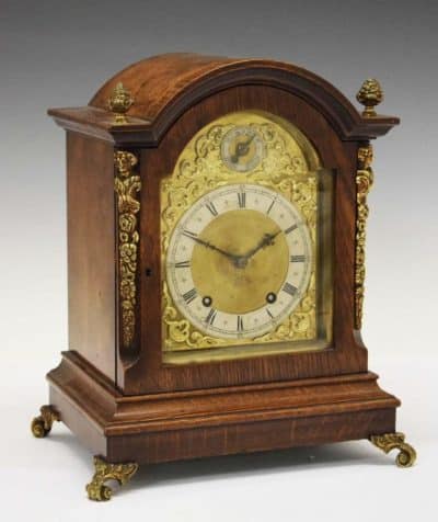 Early 20thC German oak-cased bracket clock.