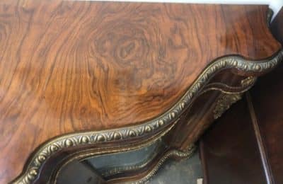 A Victorian Four door Burr walnut credenza - Image 4