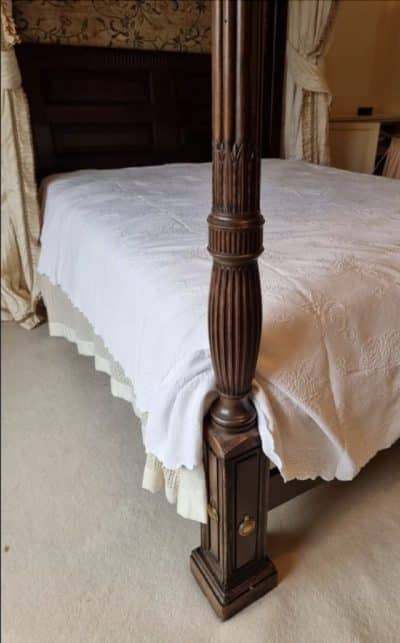 A Geo III Mahogany four poster bed. - Image 4