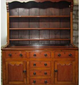 A Victorian Oak plateback dresser 19th century Antique Furniture