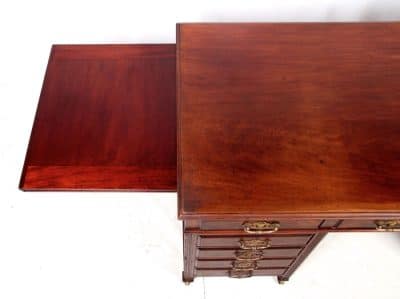 SOLD Victorian mahogany kneehole desk. - Image 3