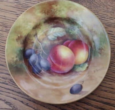 SOLD Worcester Fruits 6" Plate signed by E. Townsend - Image 5