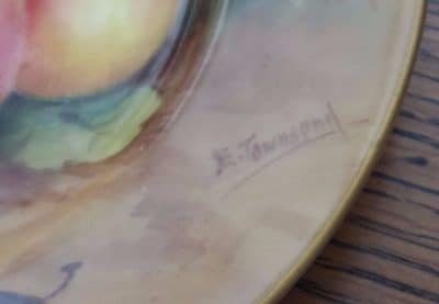 SOLD Worcester Fruits 6" Plate signed by E. Townsend - Image 2
