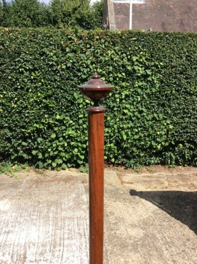 Pr Victorian rosewood and tapestry pole screens. - Image 4