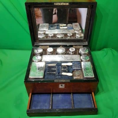 Victorian burr walnut Ladies travelling set.