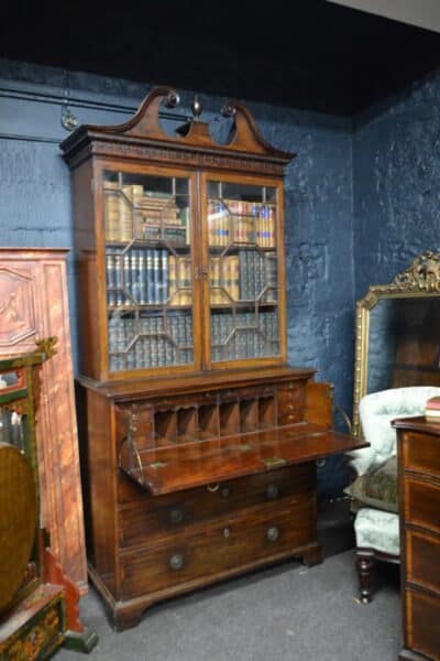 GEORGIAN SECRETAIRE BOOKCASE - Image 8