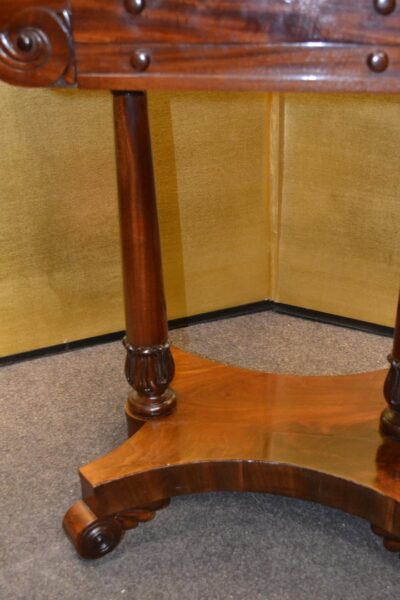 William 1Vth Mahogany Side Table - Image 3