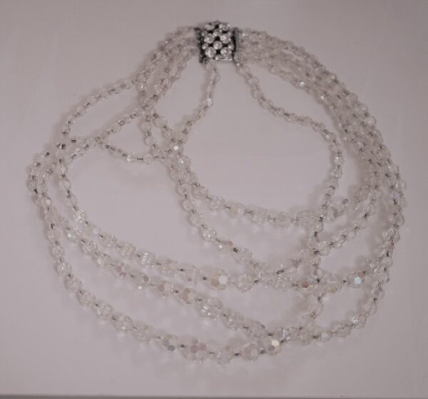 A Rare & Stunning 50s AURORA BOREALIS Necklace With Sparkling Rhinestone Clasp - Boxed