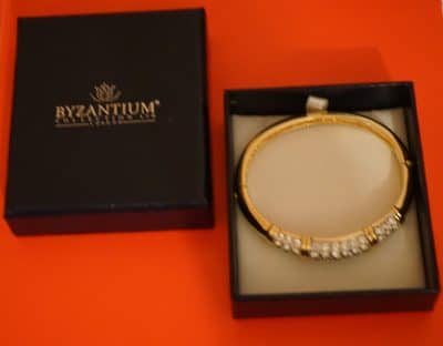 Vintage New Gold Plated Swarovski Bracelet - Boxed - Image 5