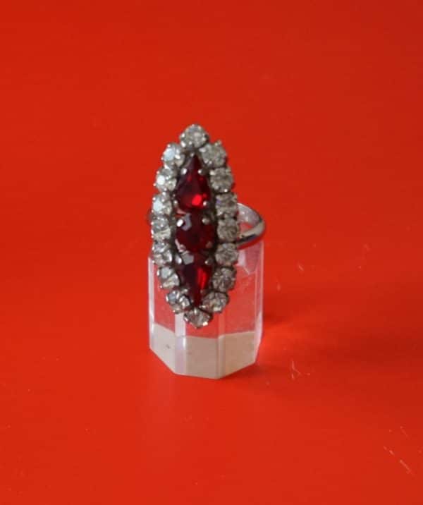 A Vintage Silver Tone Ruby & Rhinestone Cocktail Ring - Boxed - Image 5