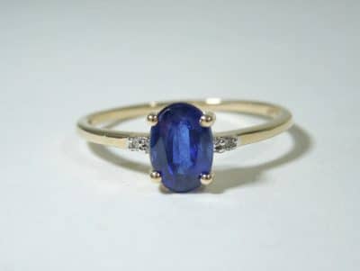9ct Gold Blue Sapphire Diamond Ring - Image 2